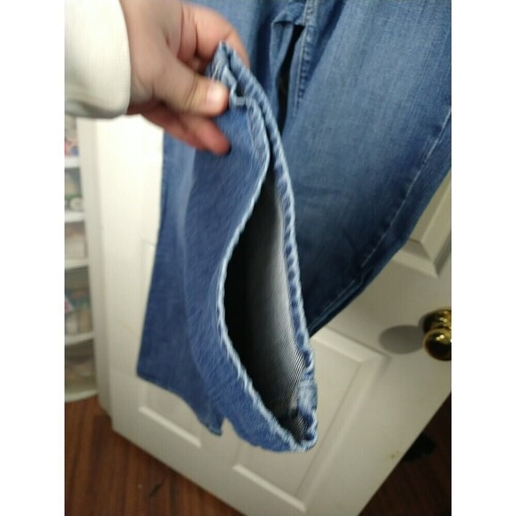 Eddie Bauer Blue Denim Medium Wash Classic Jeans. Size 14R - Picture 9 of 12